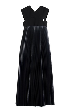 4 Moncler Hyke Plisse Maxi Dress