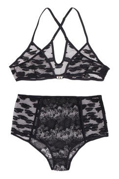 FENDI Feminine Black Lace Lingerie Set for Women - SS22 Collection