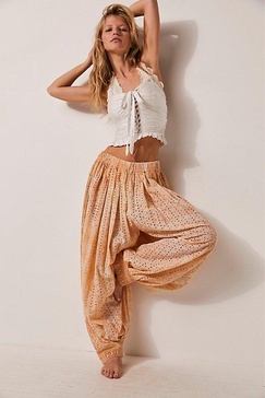 Sweet Tea Eyelet Washed Lounge Pants