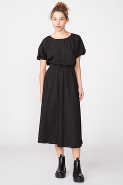 poplin short sleeve open back midi dress in black