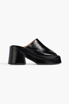 Retro crinkled patent-leather platform mules