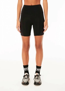 free play 7" bike short in black