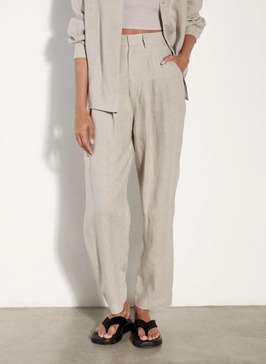 tapered pleated hi-waist pant in mist