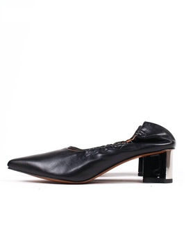 solal pointy toe elastic pump in black