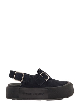 'Mount Slick' Black Close-Toe Sandals with Platform and Logo Engraved in Leather Man