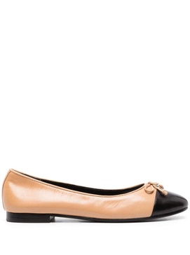 Beige Ballet Flats with Bow Detail and Contrasting Toe in Leather Woman