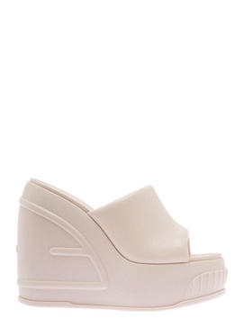 Light Pink Platform Slides with Embossed Oversized FF Pattern in Leather Woman