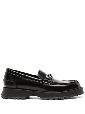 logo-plaque leather loafers