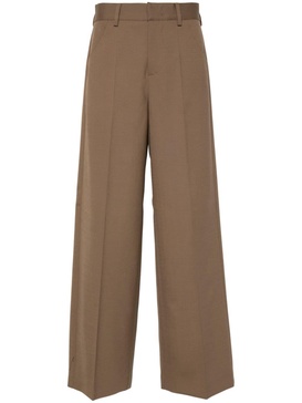 straight-leg trousers