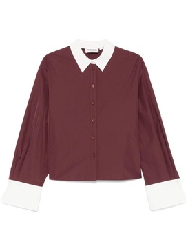 contrasting-collar shirt