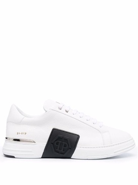 Phantom Kick low-top sneakers