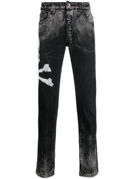 slim-fit denim jeans