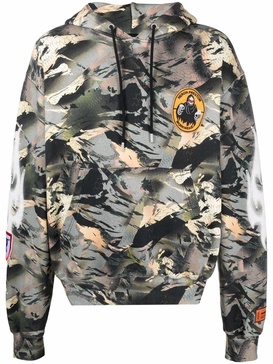 camouflage-print hoodie