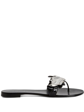 Cruel flat sandals