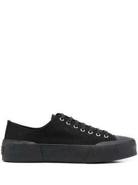 lace-up low-top sneakers