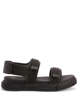 Blabber Gummy touch-strap sandals