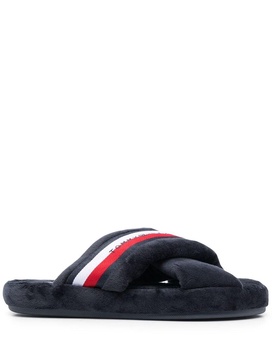 crossover straps faux-fur slippers