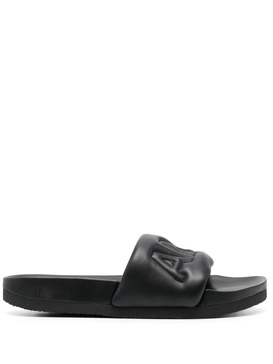 logo quilted slides