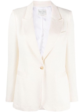 single-breasted button-fastening blazer