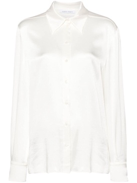 pointed-collar shirt