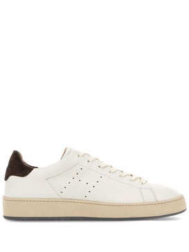 H672 low-top sneakers