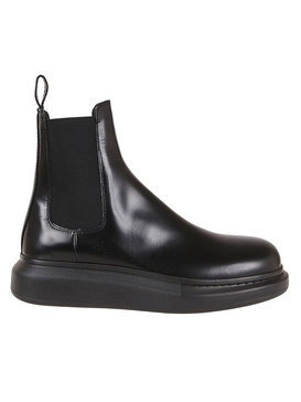 Black leather Chelsea boots