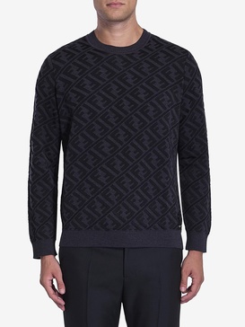 Wool pullover