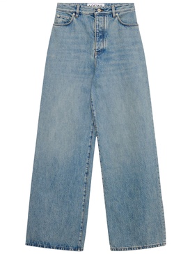 High-waisted denim jeans