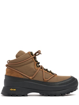 Edmund trekking boots