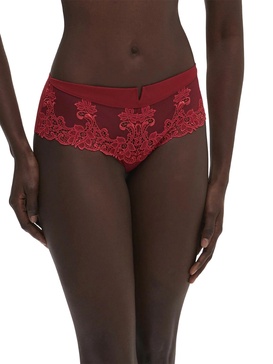 saga boyshort in lipstick red