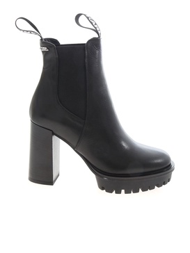 Voyage ankle boots in black