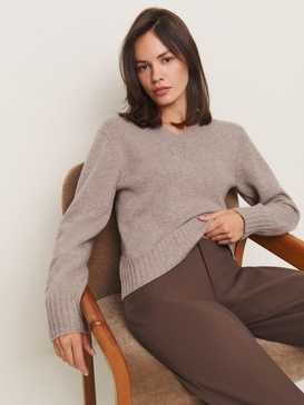 Dulce Cashmere V-neck Sweater