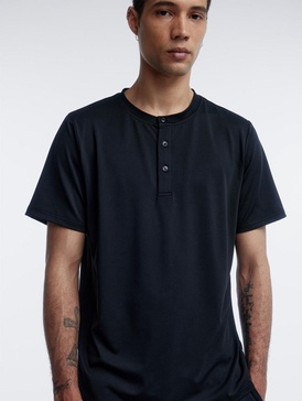 hoyle compression henley t-shirt