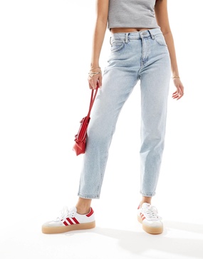 Mango mom jeans in light blue