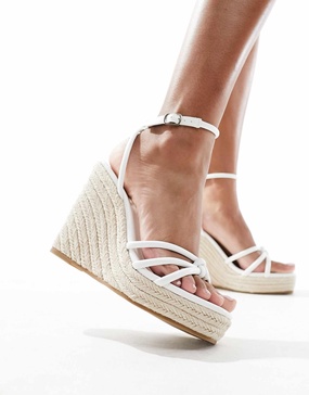 Glamorous espadrilles wedge heeled sandals in white