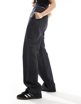 Noisy May ruched waist pants in dark gray