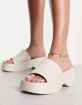 London Rebel flatform square toe sliders in cream