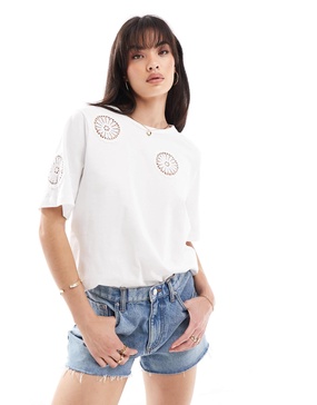 Object jersey t-shirt with cutwork in white