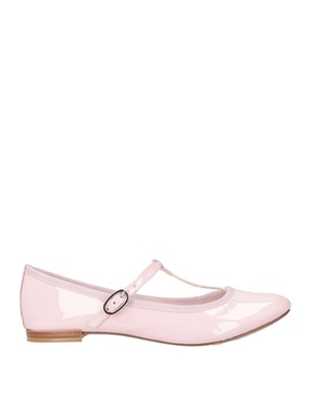 Ballet flats