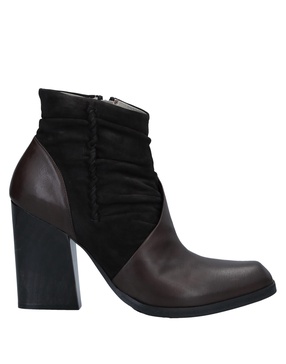 Ankle boot