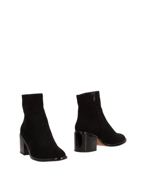 Ankle boot