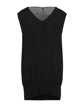 Sleeveless sweater