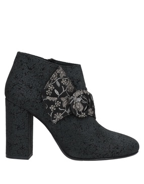 Ankle boot