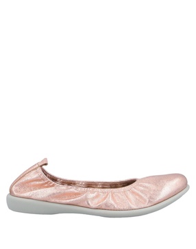 Ballet flats