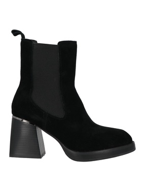 Ankle boot