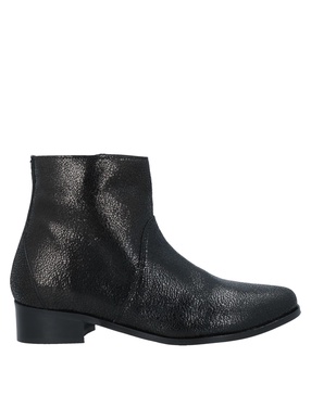 Ankle boot