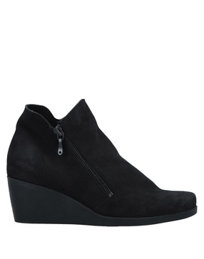 Ankle boot