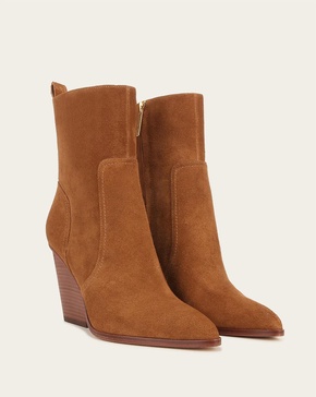 women's logan suede bootie in hazelwood