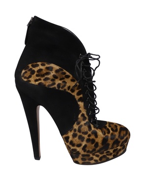 alaia 114mm leopard ankle boots in black suede