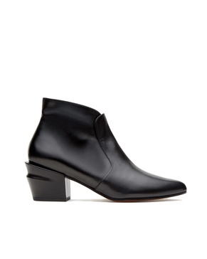 agate low western boot in black